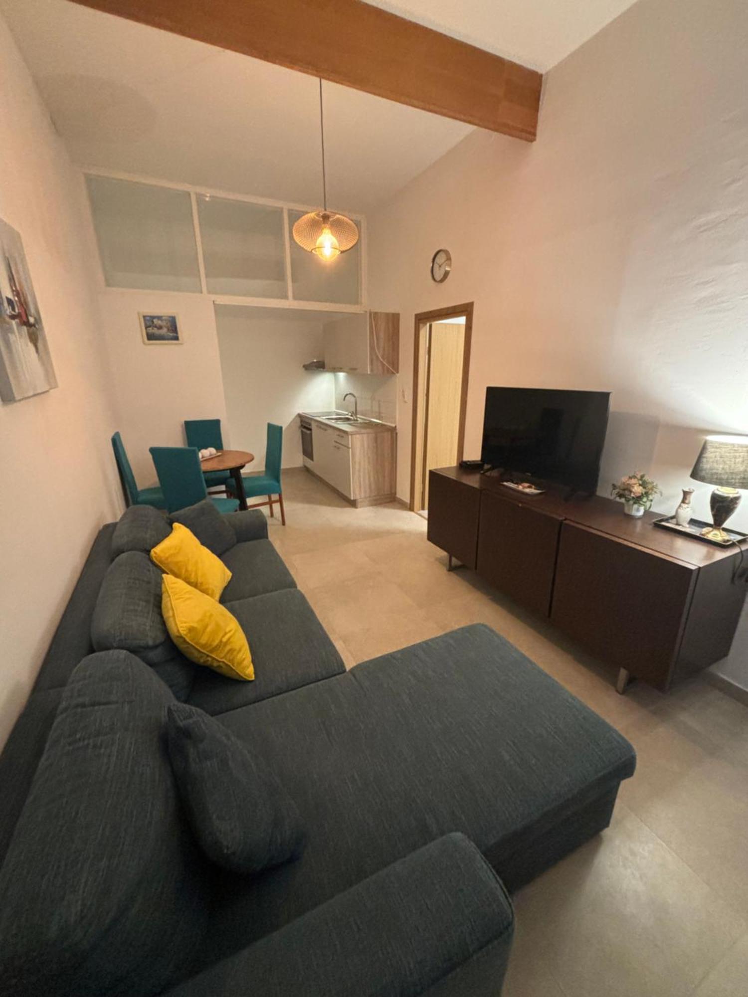 Apartment Kairos Трогир Экстерьер фото